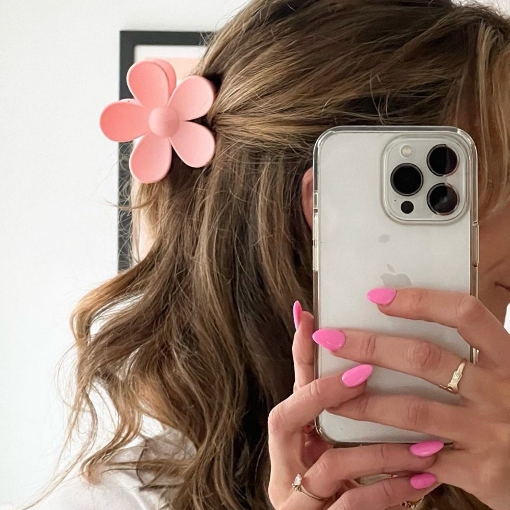 3PC Large Flower Hair Clips 🌸🍦☀️ - Picture 7 of 16